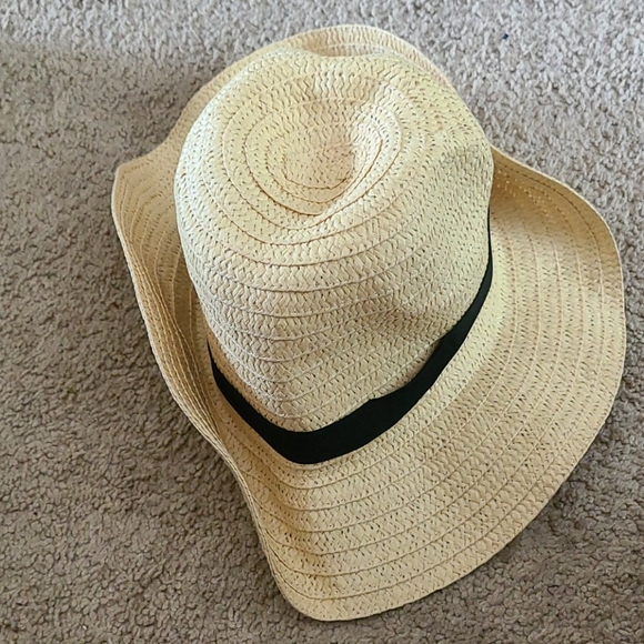 Hat - Picture 2 of 3